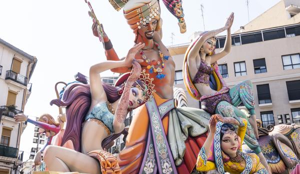 Una comisión municipal velará por la «igualdad de género» en las Fallas de Valencia