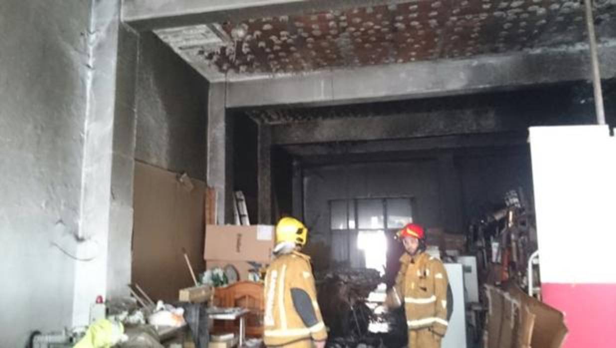 Vivienda de Teulada donde se ha producido el incendio con riesgo por bombonas de butano