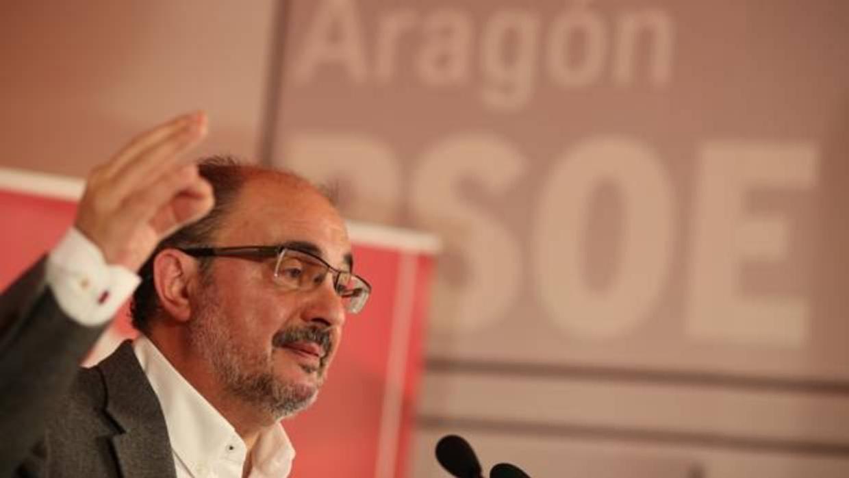 El secretario general del PSOE Aragón y presidente regional, Javier Lambán, en un acto de su partido