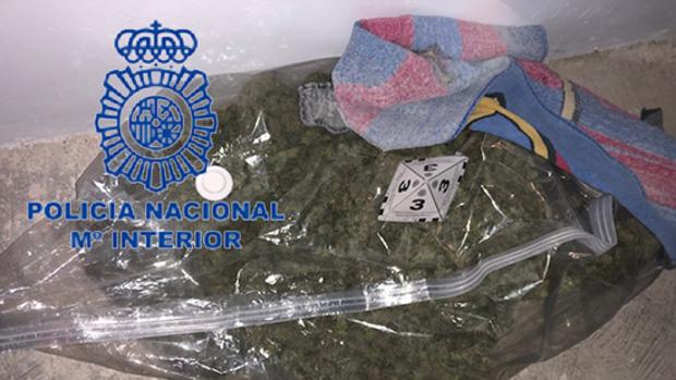 Detenidos madre e hijo por tráfico de marihuana y cocaína y tenencia ilícita de armas