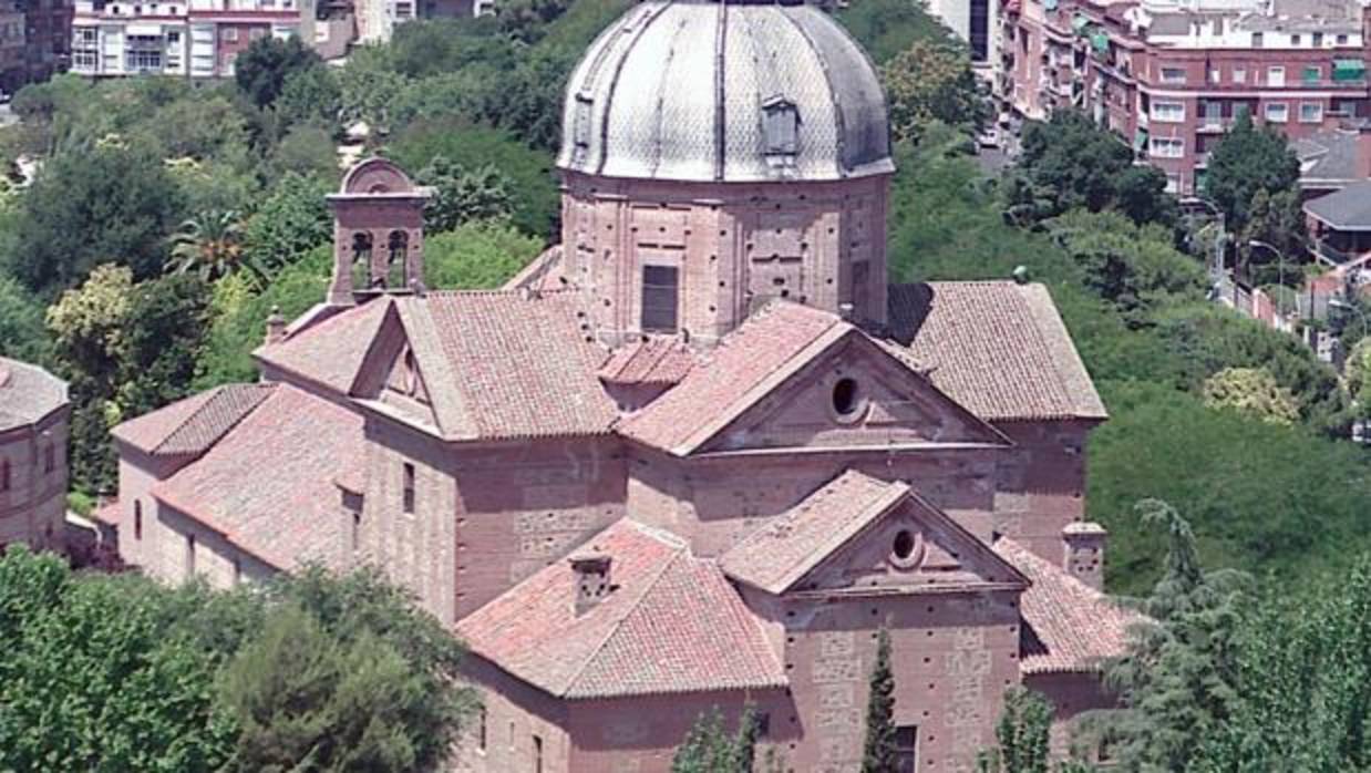 Pórtico de la basílica de Talavera