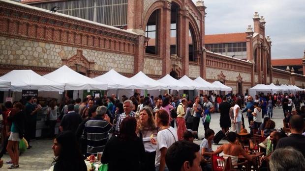 Matadero acoge el primer gran mercado sostenible y «plásticos-cero»