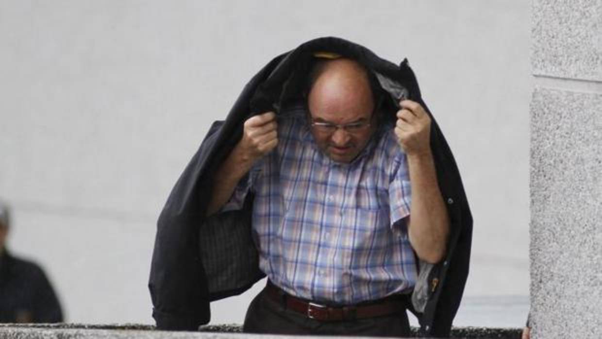 Fernánez Liñares, durante una de sus comparecencias en los juzgados de Lugo