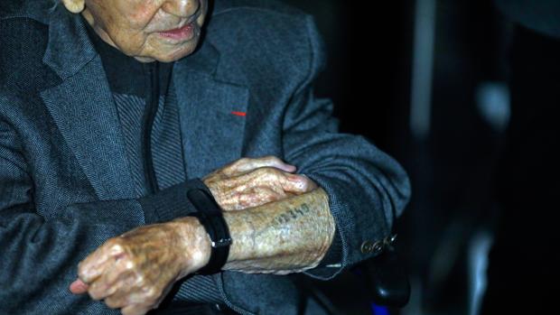 La memoria de un superviviente de Auschwitz: «No hay un minuto que no recuerde»