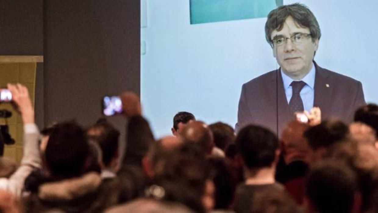 Carles Puigdemont, el martes durante un mensaje en vídeo para las juventudes del partido Nueva Alianza Flamenca