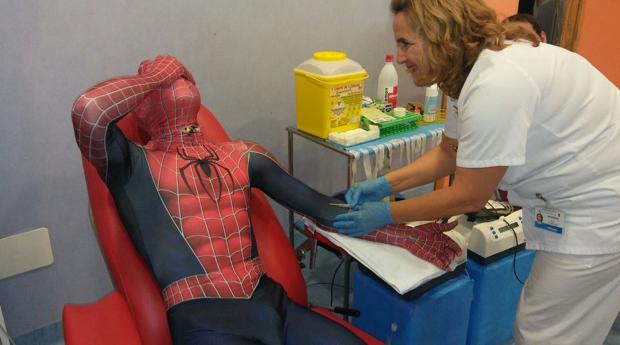 Piden en Canarias donaciones de sangre antes de carnavales