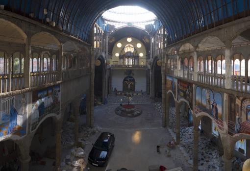 La catedral de Justo, en peligro: piden proteger un inmenso templo construido con chatarra
