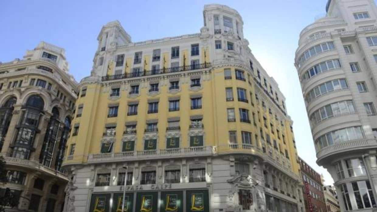 El hotel de Cristiano Ronaldo en la Gran Vía ya tiene licencia y empezará «muy pronto» las obras