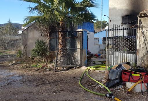 Mueren dos bebés en el incendio de una casa en Onteniente