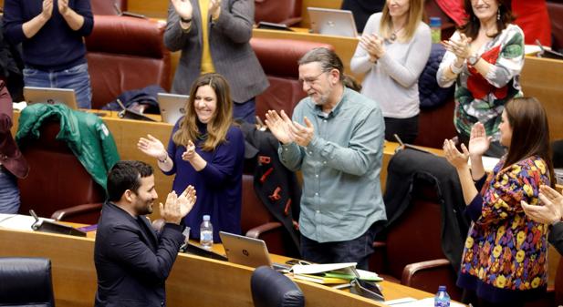 Las Cortes aprueban la ley que promoverá que el valenciano alcance el 50% de las horas lectivas