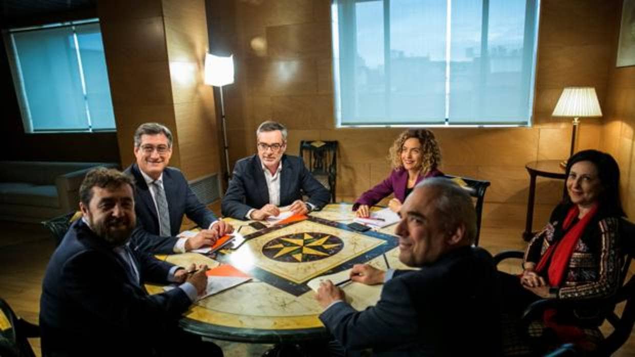 Reunión entre los equipos de PSOE y Ciudadanos esta tarde en el Congreso
