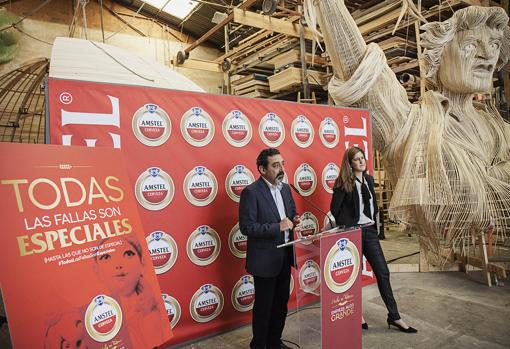 Amstel reconoce que todas las fallas son especiales a través de un nuevo premio