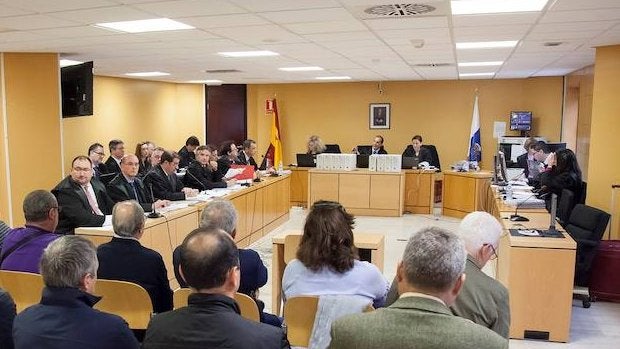 Un acusado de la presunta trama de sobornos del Catastro declara que sólo hacía facturas si se superaban los 9.000 euros