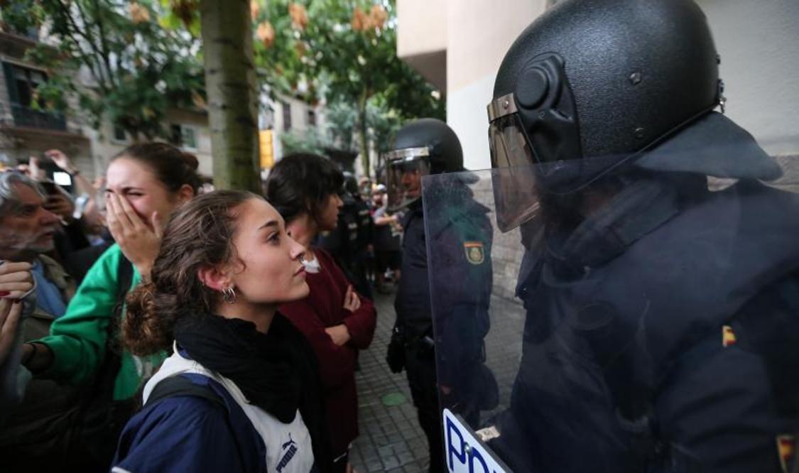 Dispotivo de la Policía Nacional contra el referéndum del 1 de octubre