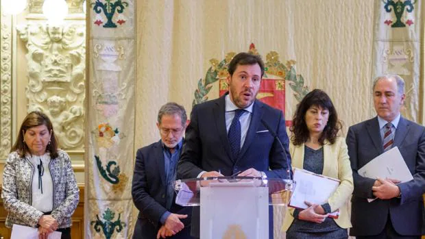 Un informe del secretario respalda que la novación del crédito de la Valladolid Alta Velocidad no fuera al Pleno