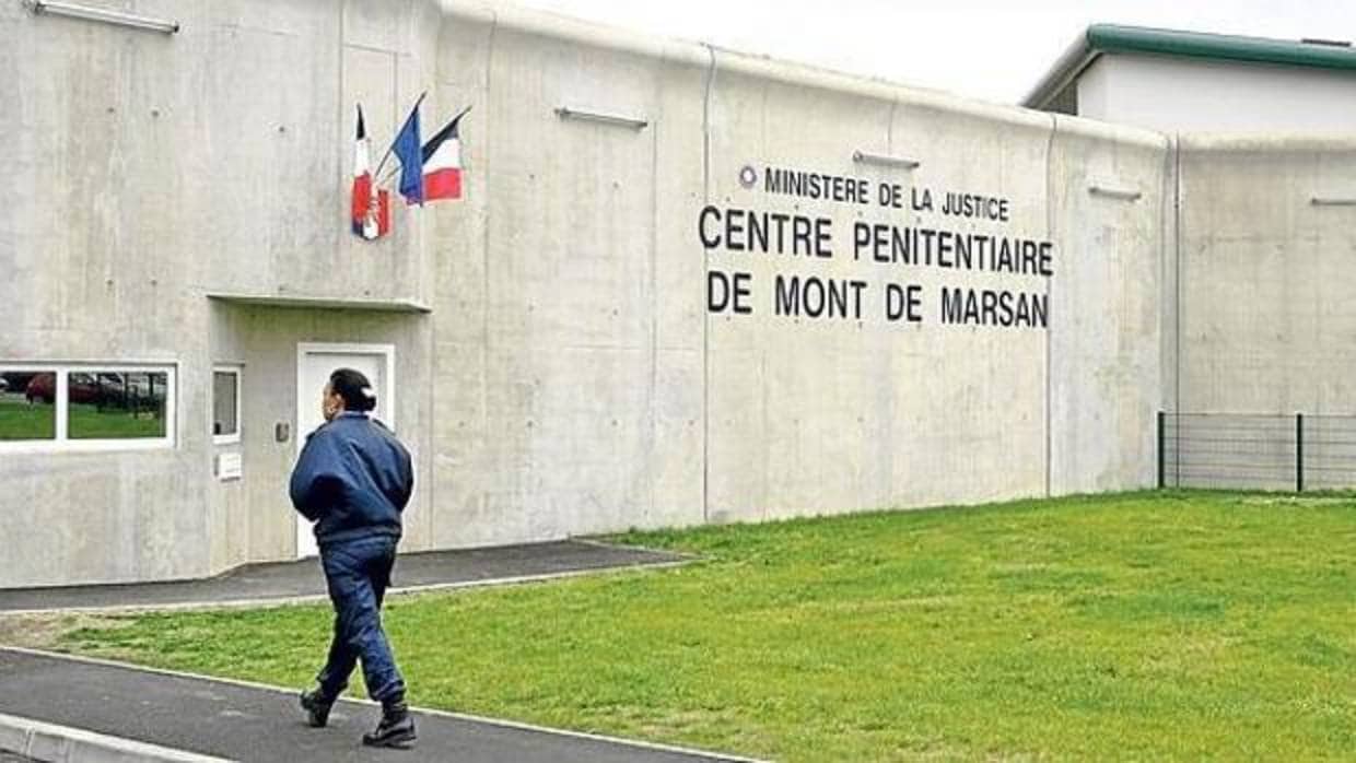 Francia acerca por primera vez a presos de ETA a una cárcel próxima al País Vasco