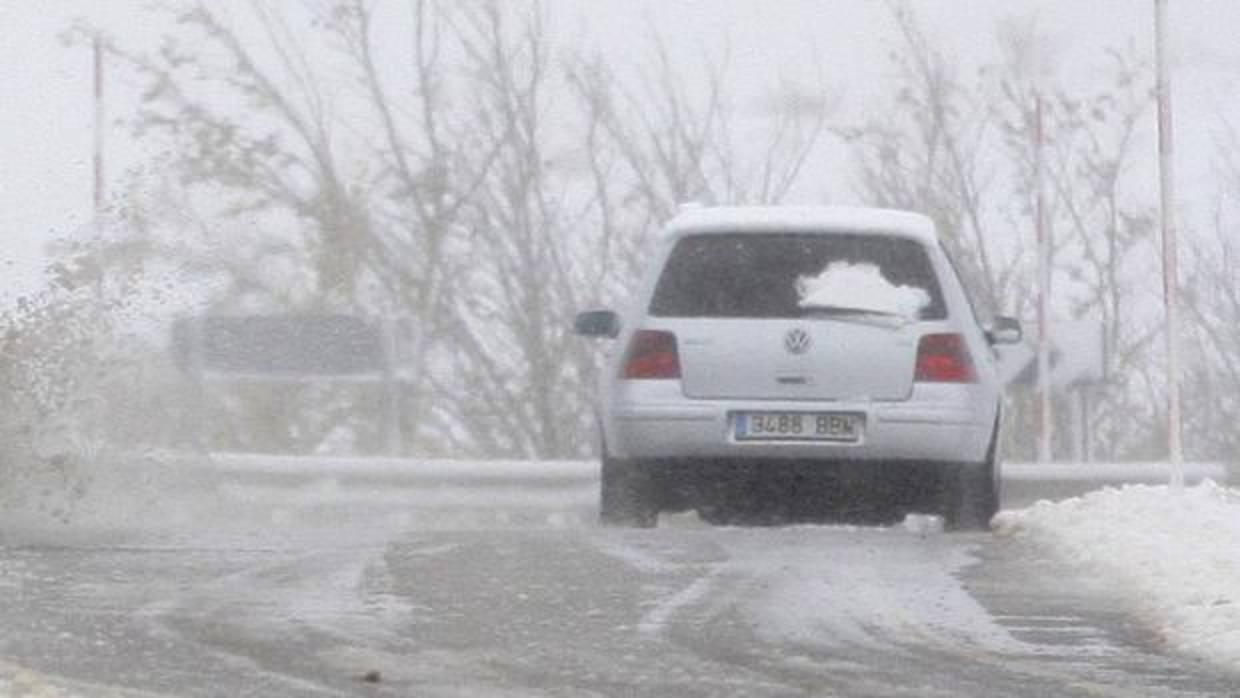Las nevadas han afectado con intensidad a toda la provincia oscense