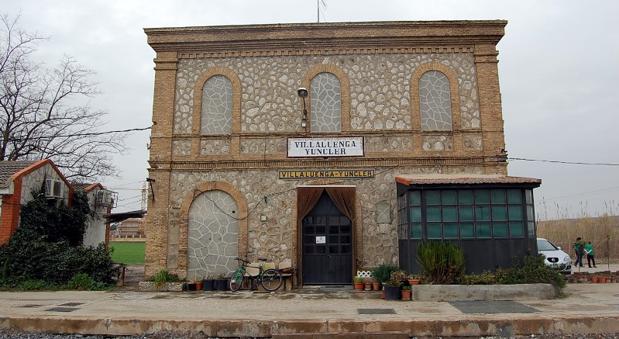 Recogen firmas para la reapertura de la estación de Villaluenga-Yuncler