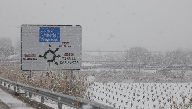 El temporal de nieve afecta a ocho carreteras de Valencia y Castellón