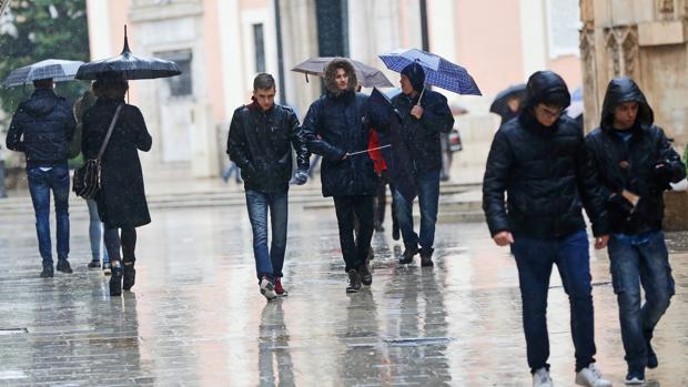 El tiempo en Valencia: cielos nubosos y probabilidad de lluvias que volverán este lunes