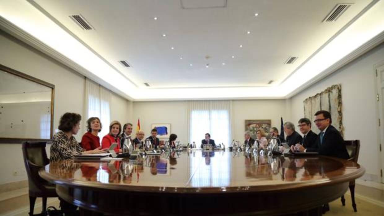 Rajoy ha presidido el Consejo de Ministros, en el que ha participado por primera vez Román Escolano