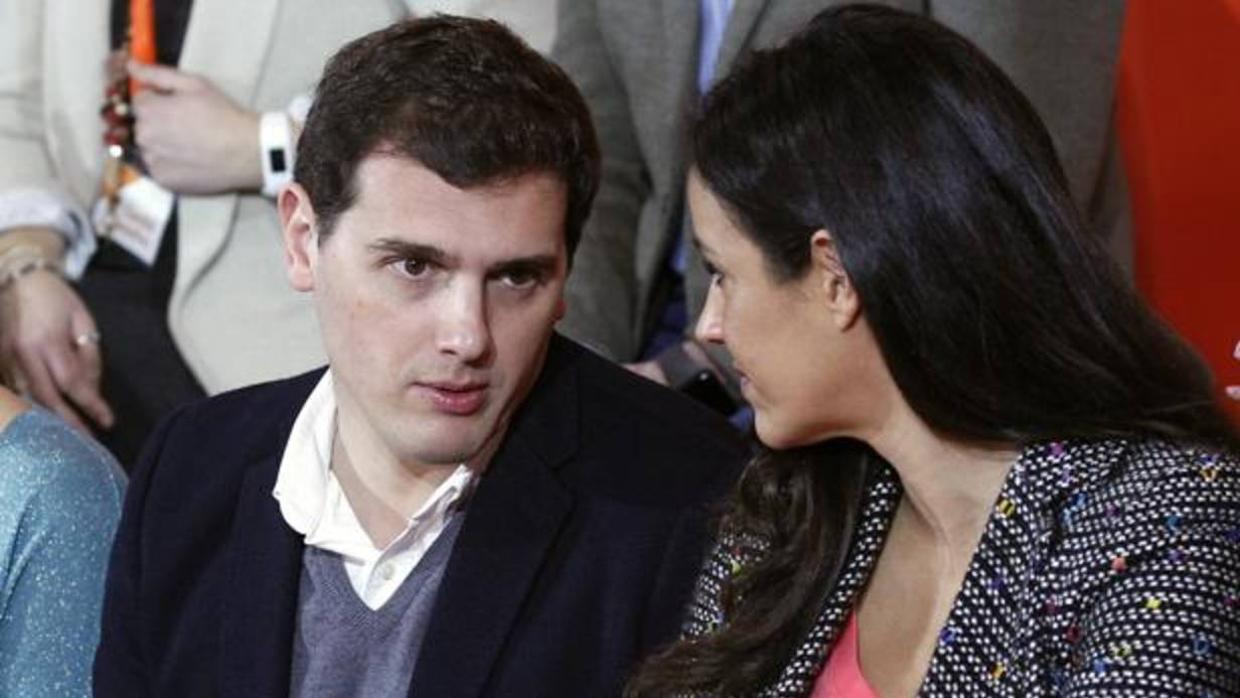 Albert Rivera junto a Begoña Villacís, portavoz de Cs en el Ayuntamiento de Madrid