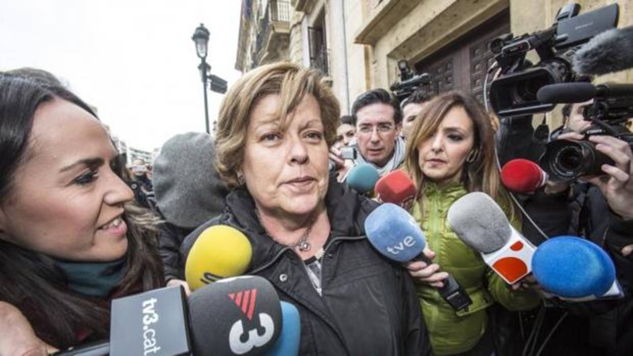 La exconsellera Milagrosa Martínez, hace un año al conocer su condena a 13 años de cárcel