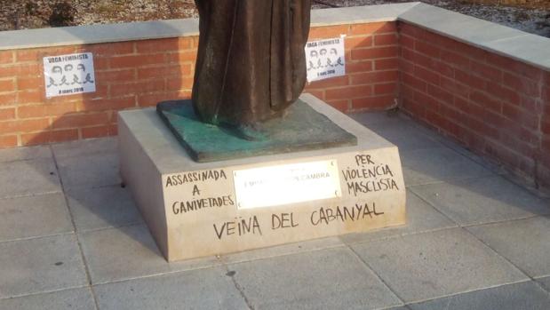 La Semana Santa Marinera condena el «vandalismo» contra la escultura de la cofrade Empar Barrón