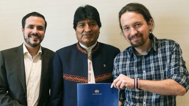 Pablo Iglesias recibe un premio de Periodismo en Argentina que ya ganaron Maduro y Chávez