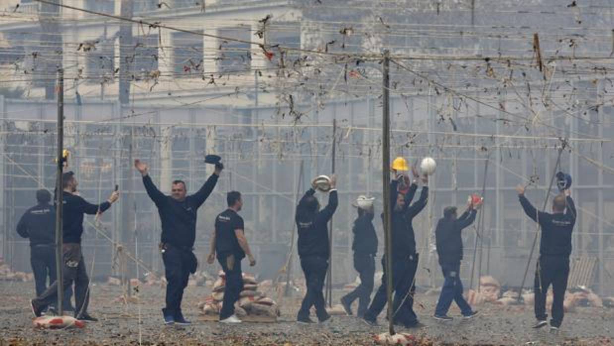 La pirotecnia Turis, tras la mascletà de este sábado 17