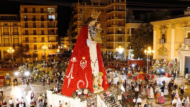 La Ofrenda a la Virgen de los Desamparados de Valencia