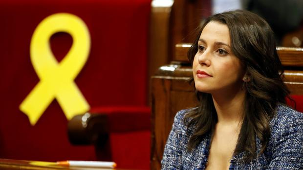 Inés Arrimadas, a Turull: «Ha sido capaz de decepcionar a todo el mundo, que es difícil»