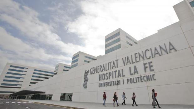 Hospitalizada tras un atropello grave una mujer de 43 años en Valencia