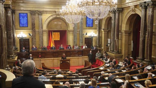 El pleno del Parlament pide liberar a los diputados encarcelados y otras noticias de Cataluña, en directo