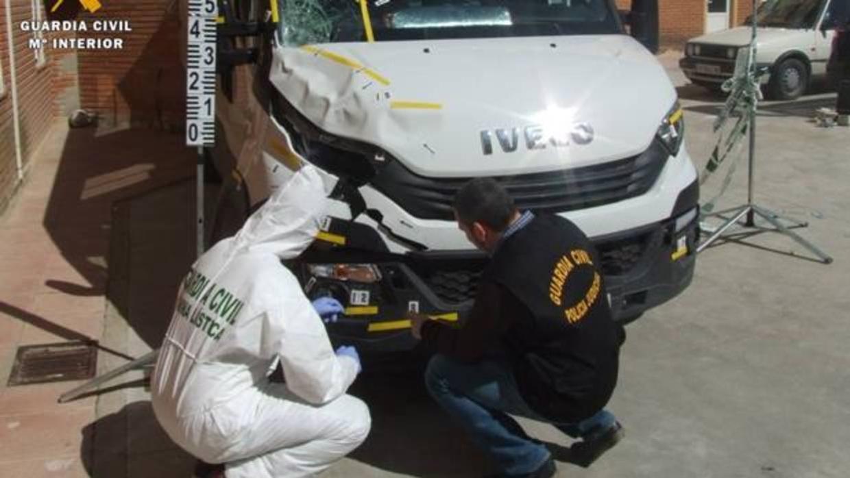 La Guardia Civil ha localizado la furgoneta en un taller de Zaragoza donde ya estaba siendo reparada