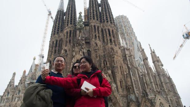 El turismo de Cataluña, tocado por el conflicto político y saturación de destinos