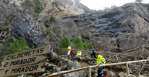 Un vecino de Elda muere tras precipitarse desde una altura de 50 metros en el nacimiento del río Mundo