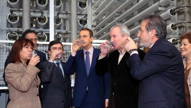 El cerebro de la campaña del Plan Agua: «La desalación es un inmenso lío político»