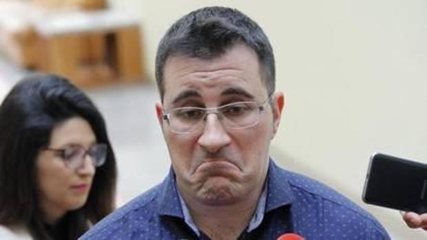 La plaga del currículum falso