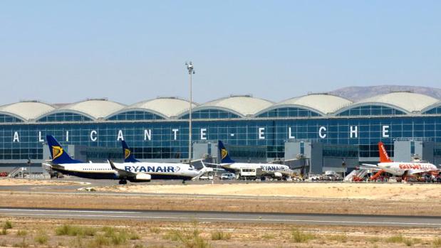 La primera piedra del nuevo acceso al aeropuerto de Alicante-Elche, antes del verano