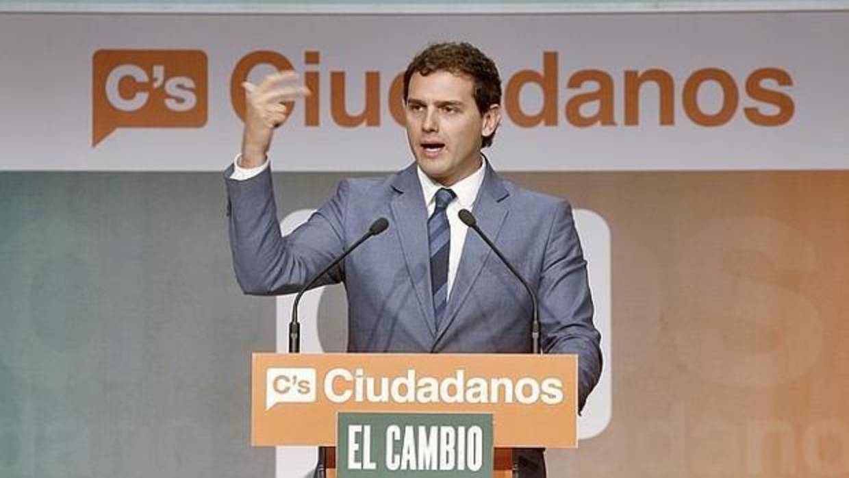 Albert Rivera, líder de Ciudadanos, durante un mitin en Sevilla