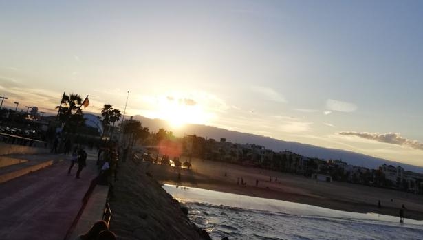 El tiempo en Valencia: las nubes del lunes darán paso al sol y el aumento de temperaturas el martes