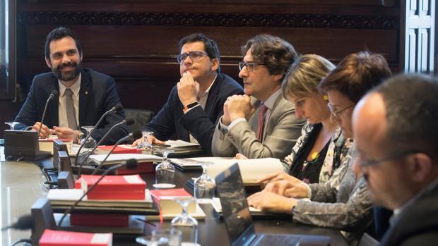 Así es el ajustado calendario que preparan los independentistas para investir a Puigdemont