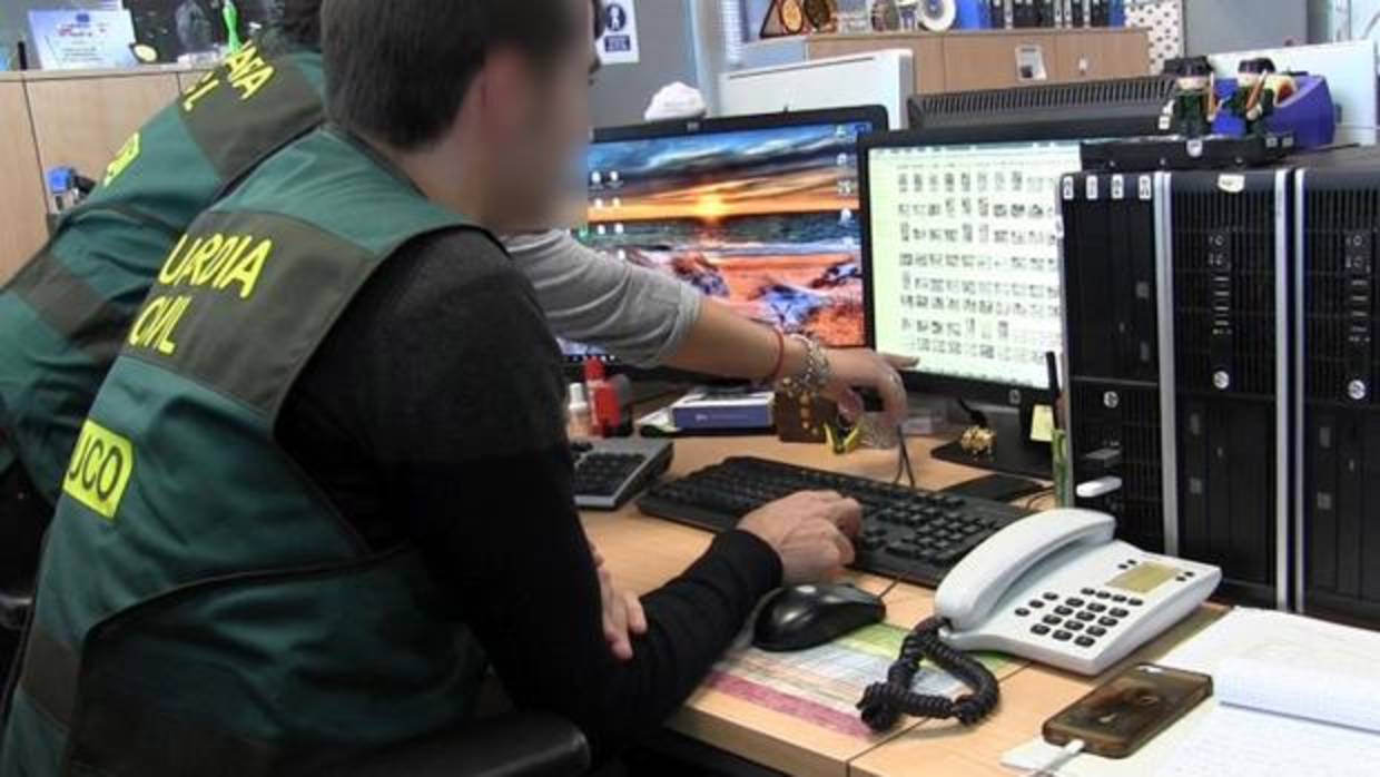 Agentes de la Guardia Civil en una imagen de archivo