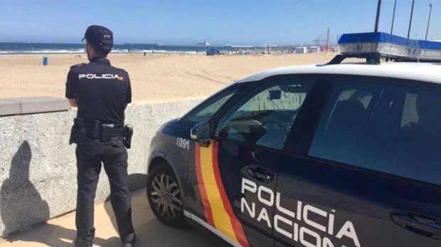 «Puta cobarde, no llames a la Policía»: los cinco años de acoso a una mujer en Valencia