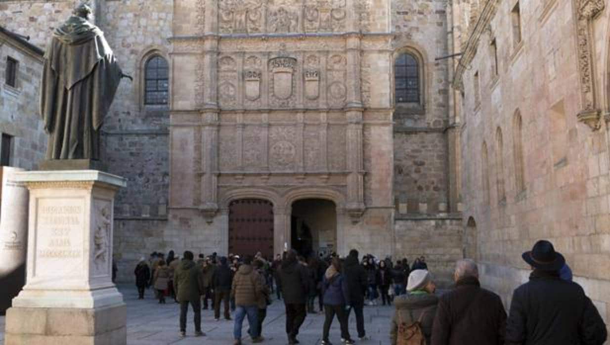 Fachada histórica de la Universidad de Salamanca