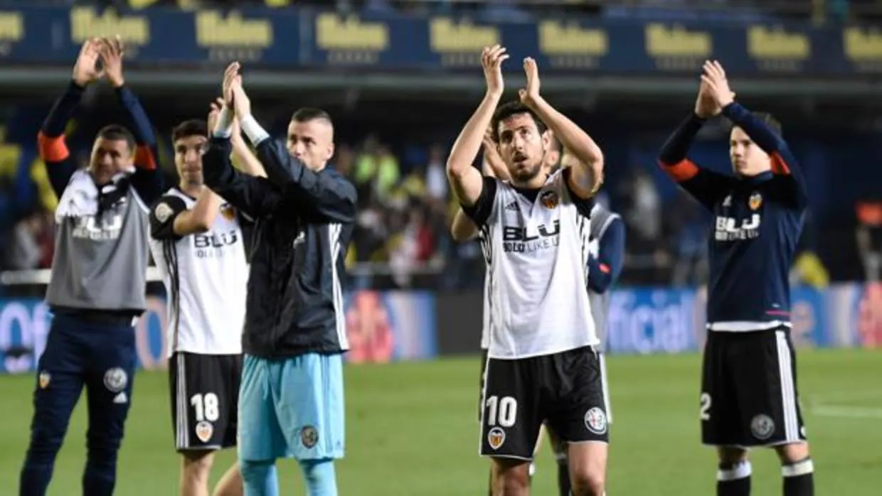 Los jugadores del Valencia celebran, este sábado, la clasificación para la Champions