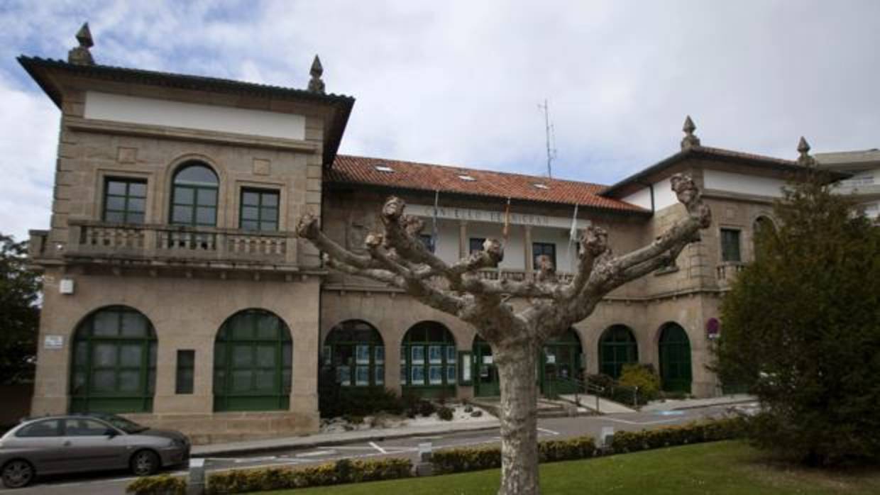 Exteriores de la casa consistorial de Nigrán (Pontevedra)