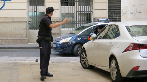 Detenidos por darle una paliza y robar al repartidor de pizzas cuando les trajo el pedido