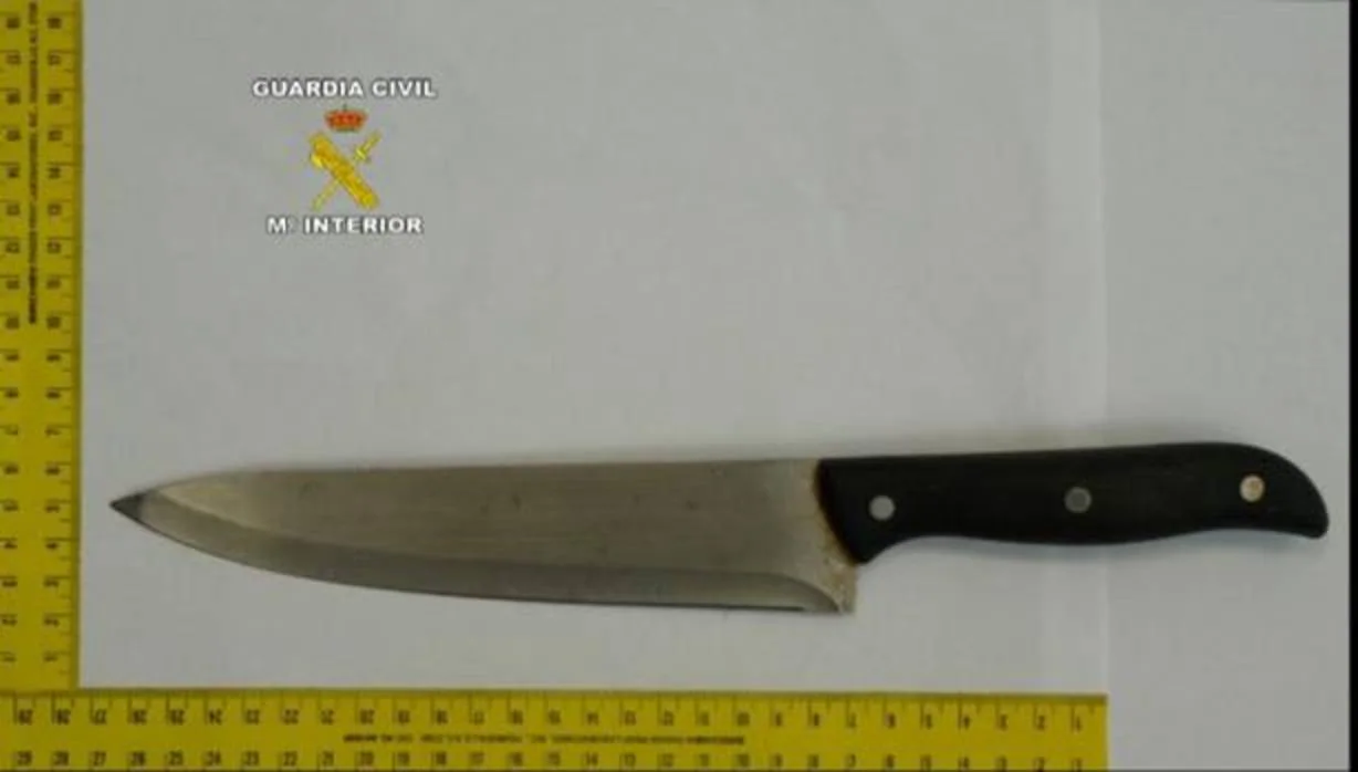 En las inmediaciones del lugar apareció un cuchillo con el que presuntamente fue agredido el varón